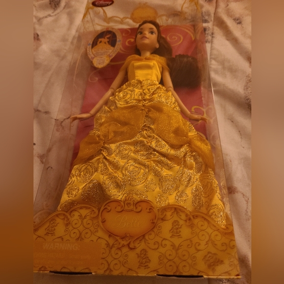 Disney Store Princess Belle - Picture 4 of 6